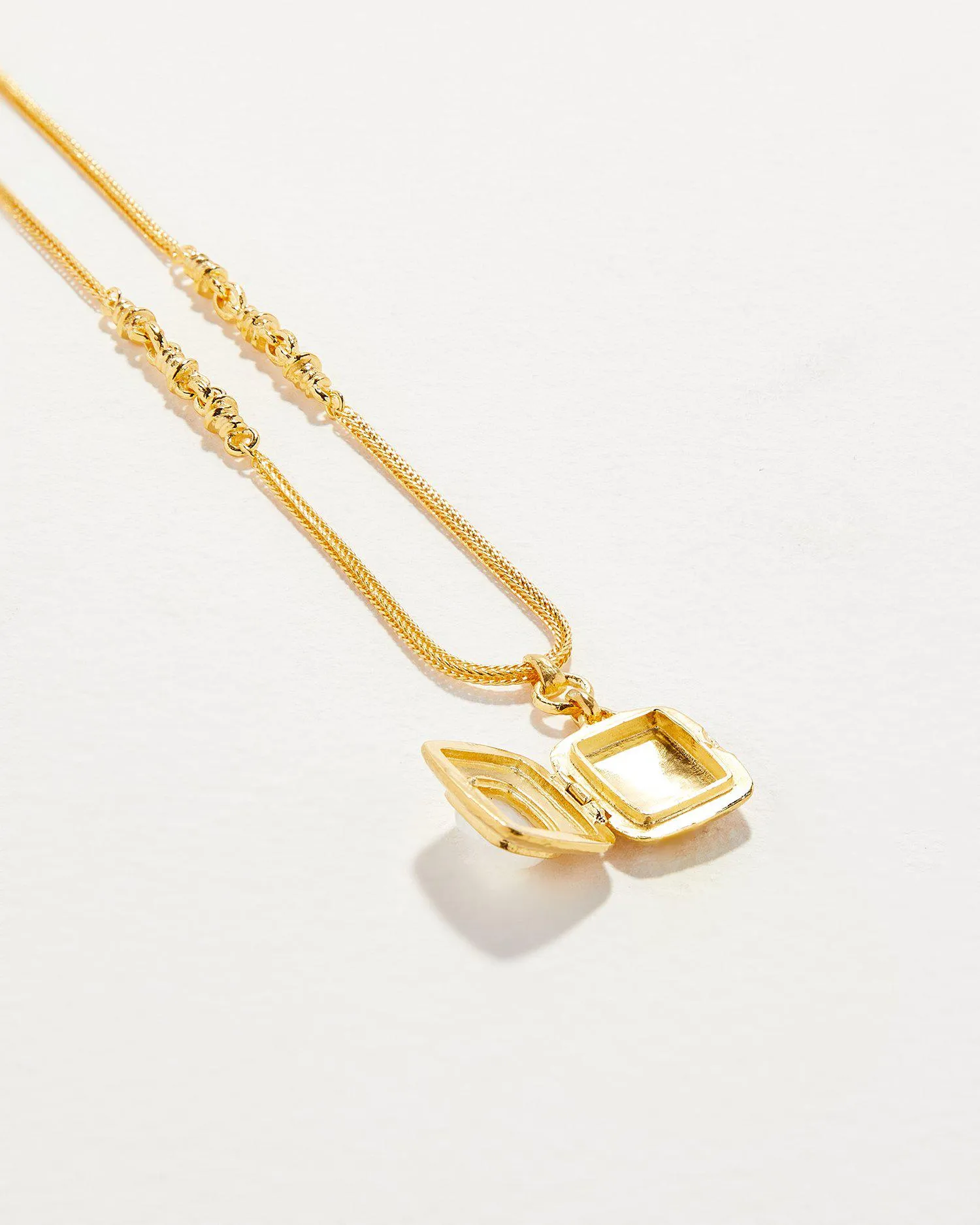 Alexis Locket