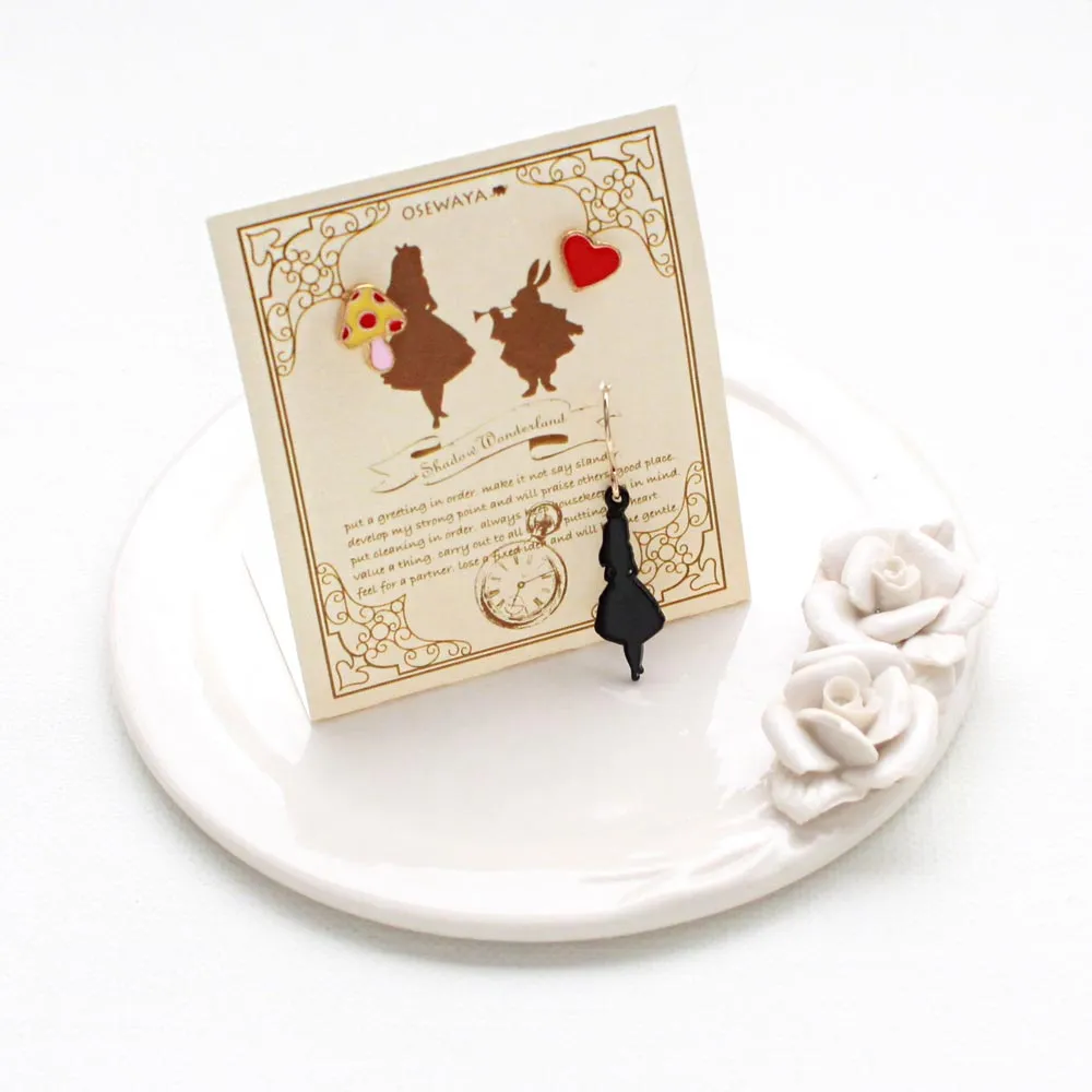 Alice in Wonderland Novelty Earring Set