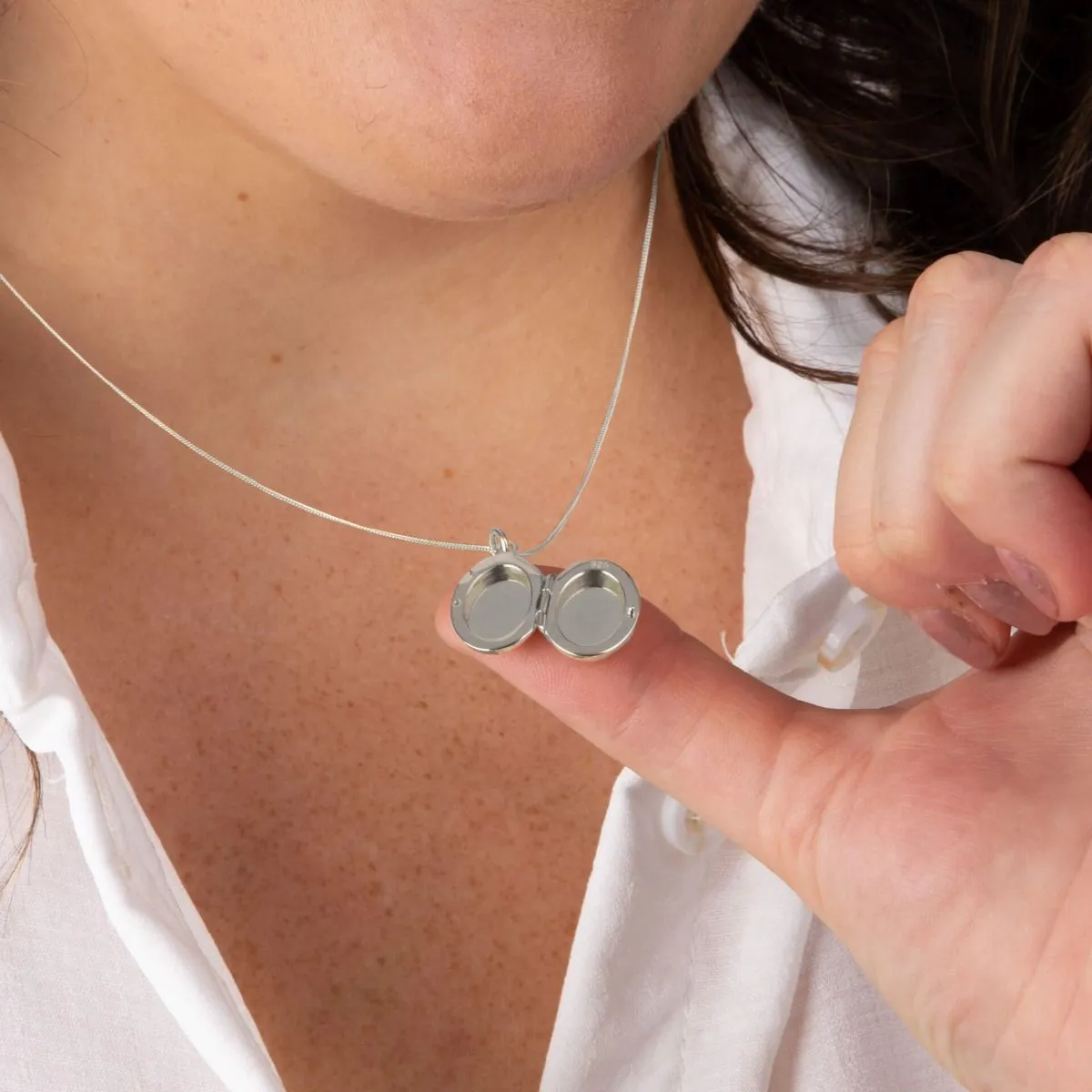 Beginnings Small Oval Locket Necklace