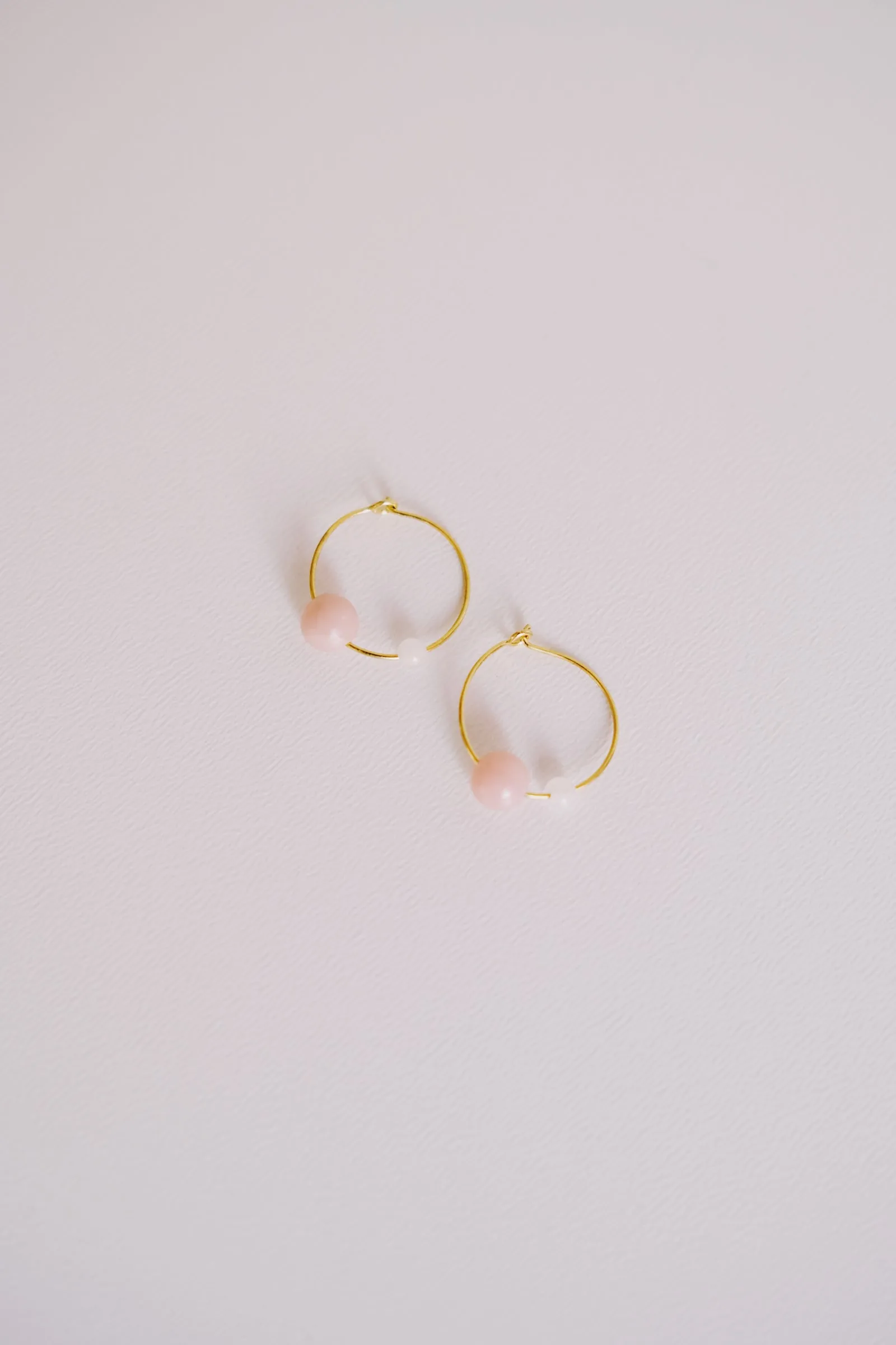 earrings - stone hoops - rose / moonstone
