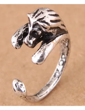 TR43 Silver Lion Toe Ring