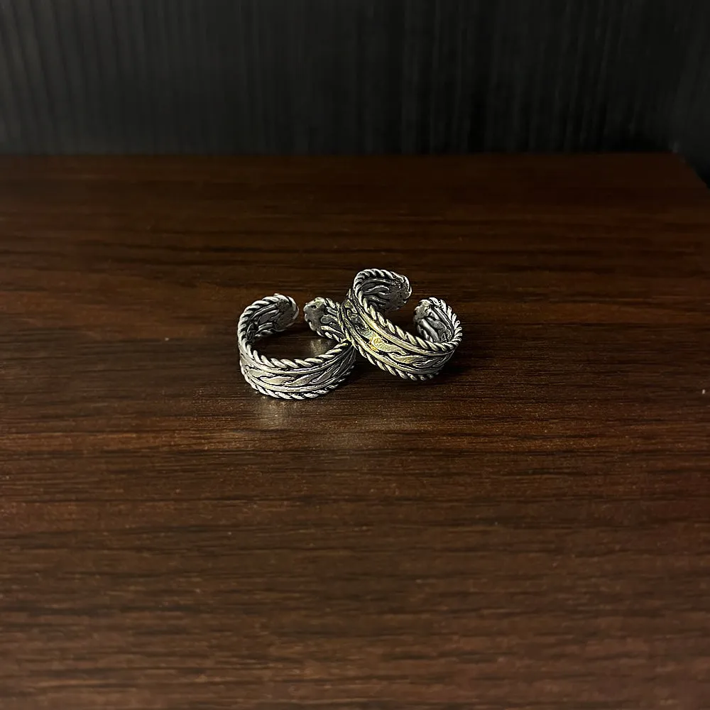 Waved Design Band Toe Ring